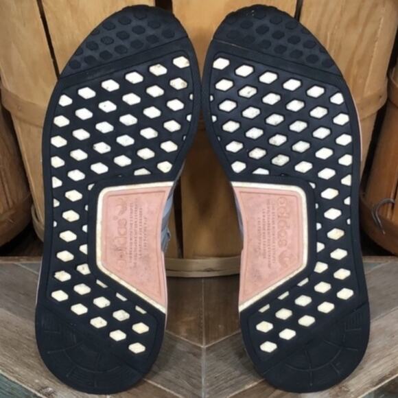 Adidas NMD R1 Light Onix Gray Pink BY3058 Running Sneakers Shoes Womens Size 8 - Picture 8 of 9